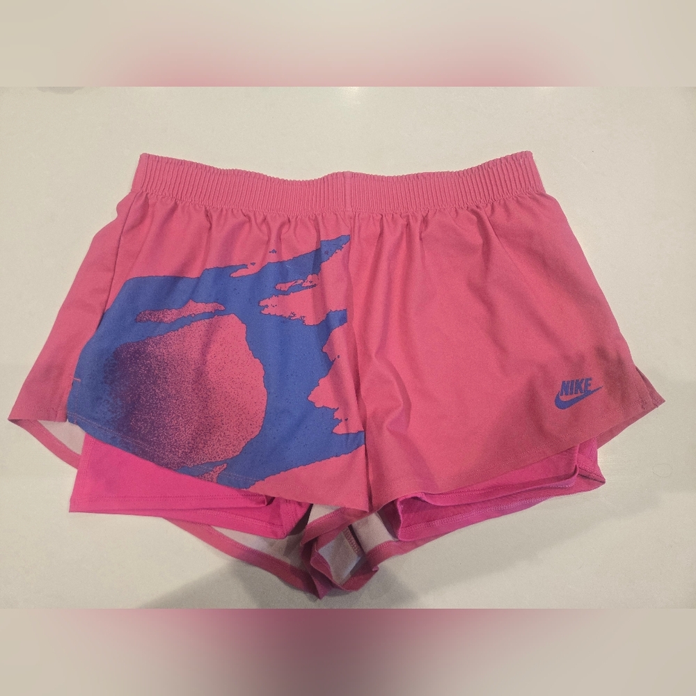 Nike Women’s Sports Shorts Set Of 3 Size Large - Picture 3 of 14